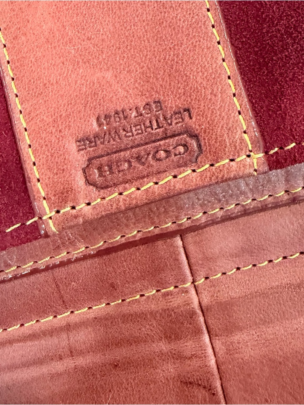 Coach Y2K Special Edition Signature Shoulder Bag Berry Suede & Red Leather - Picture 12 of 16